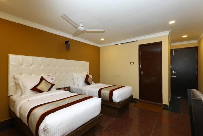 Hotel Titanium Tower Chennai Dış mekan fotoğraf